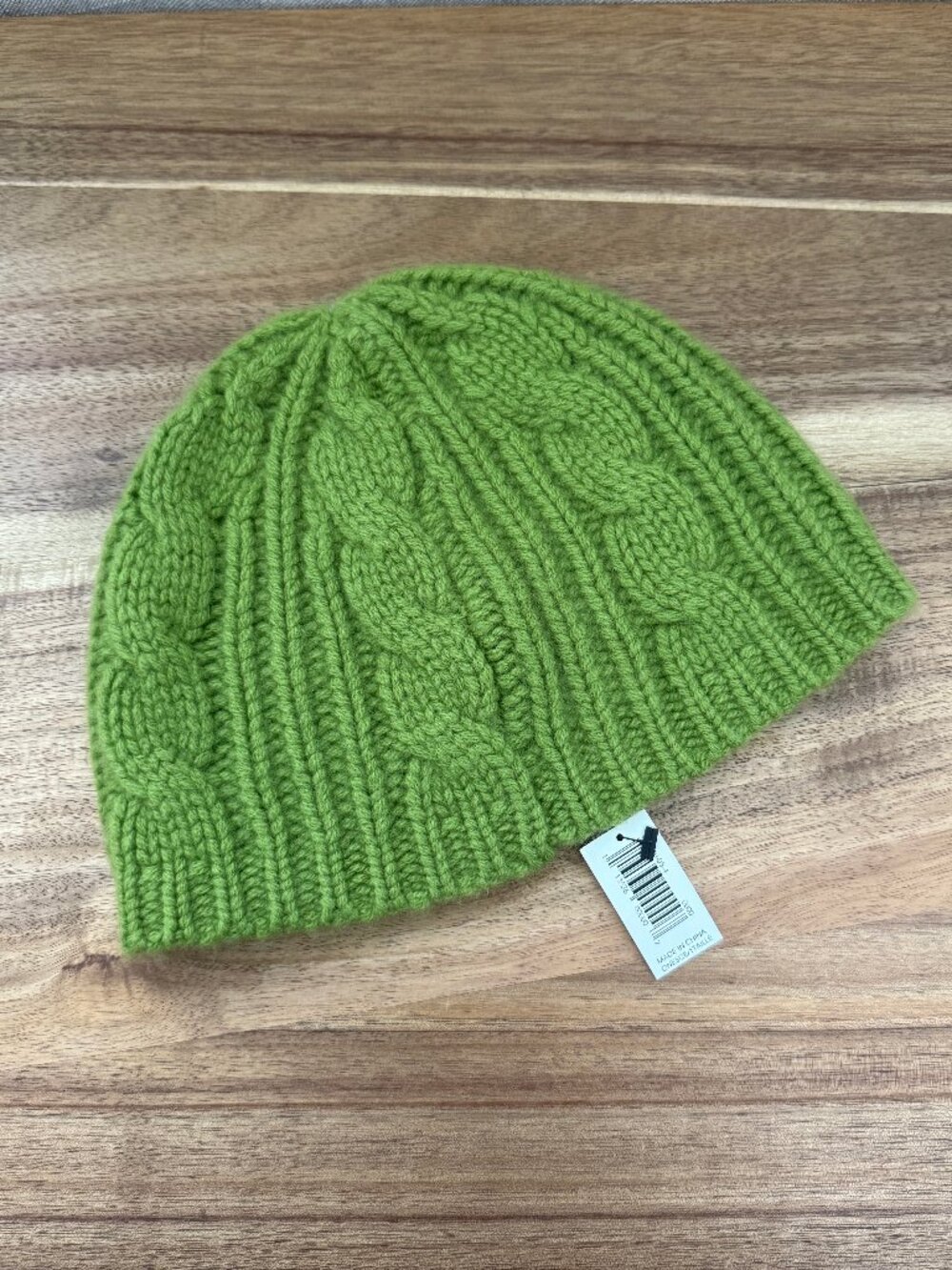 Banana Republic thick Aran cable knit Cashmere Toque / Beanie green NWT